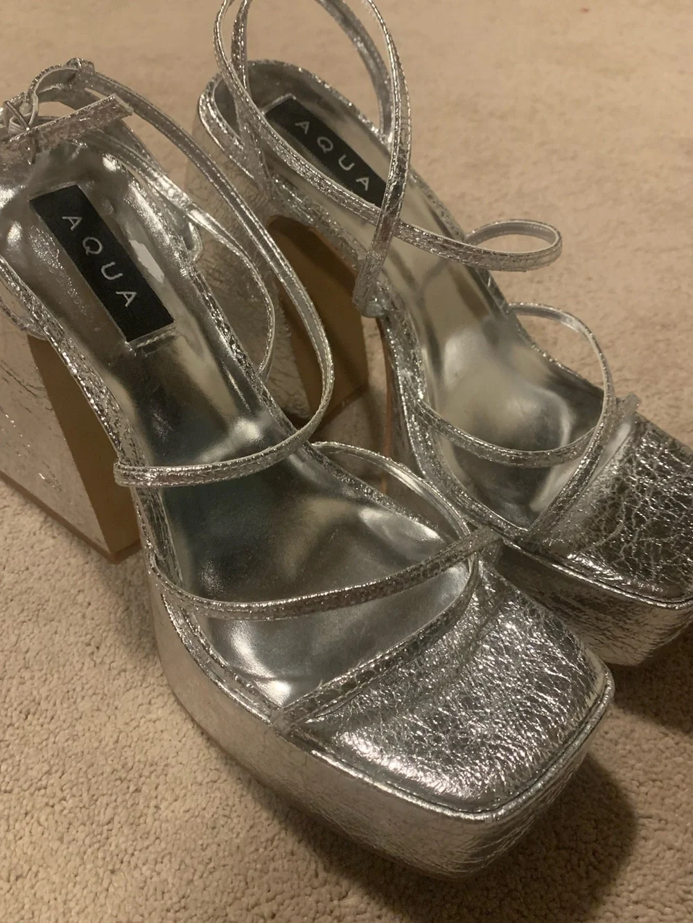 Aqua shine silver